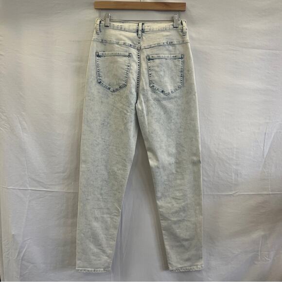 SO High Rise Vintage Stretch Mom Jeans Juniors Size 5 Light Acid Wash Taper Leg - Picture 3 of 10